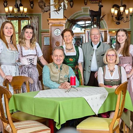 Zum Fally - Landgasthof เคียร์ชแบร์ก อัม เวคเซล ภายนอก รูปภาพ