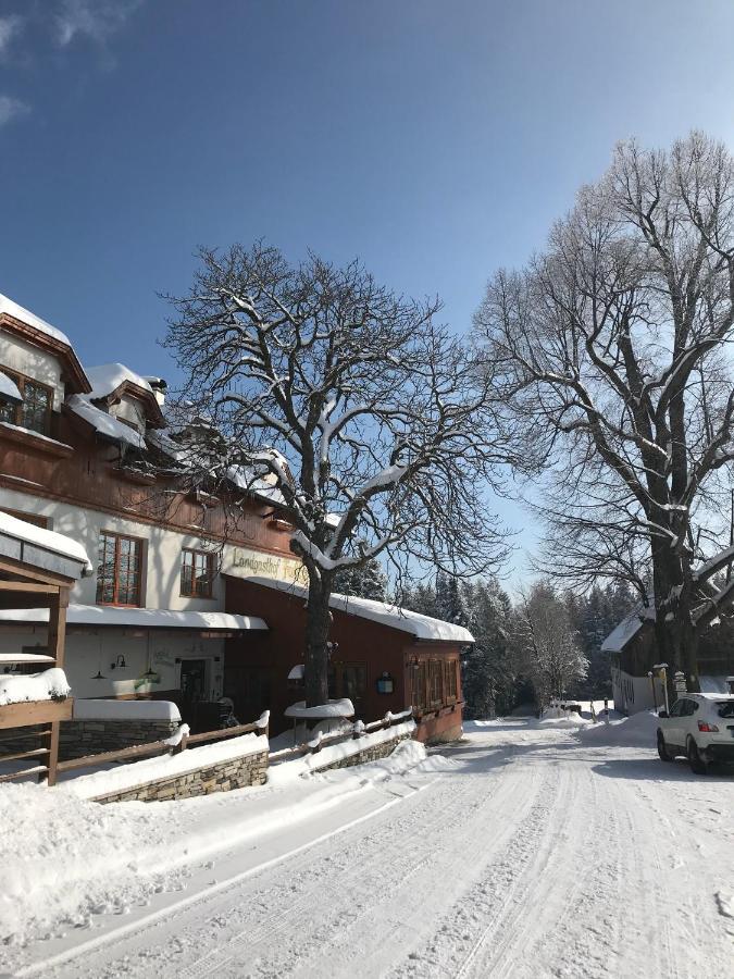 Zum Fally - Landgasthof เคียร์ชแบร์ก อัม เวคเซล ภายนอก รูปภาพ