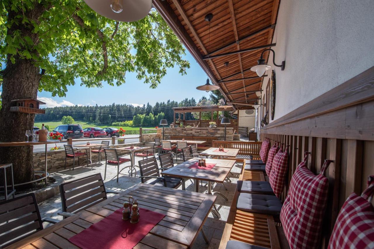 Zum Fally - Landgasthof เคียร์ชแบร์ก อัม เวคเซล ภายนอก รูปภาพ